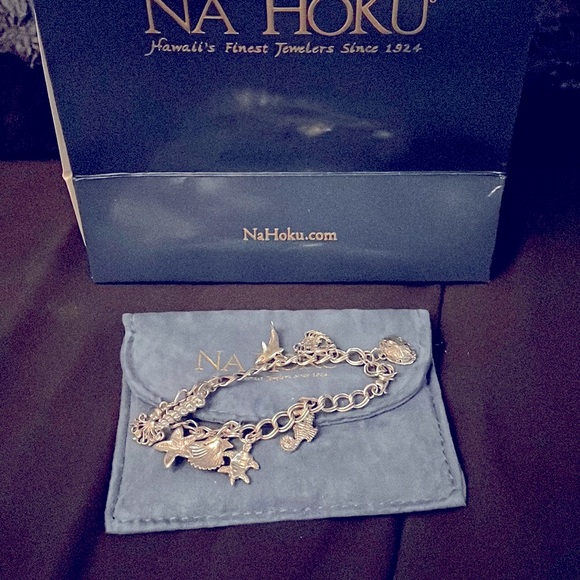 Na Hoku Jewelry - Na Hoku Silver Charm Bracelet